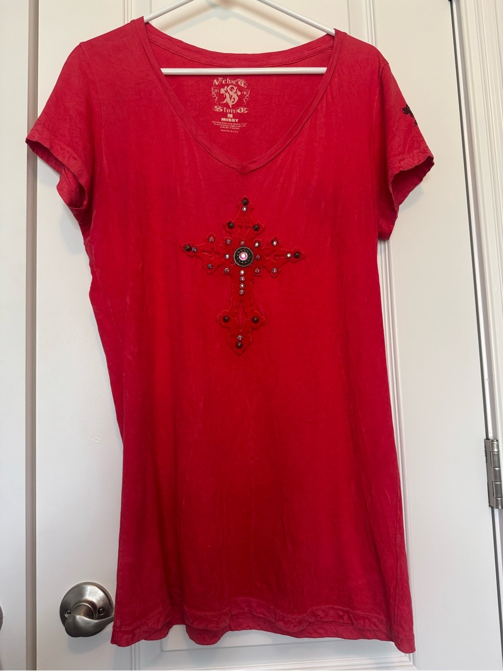 Red Y2K Rhinestone Cross V-Neck Tee | Western Top size Medium